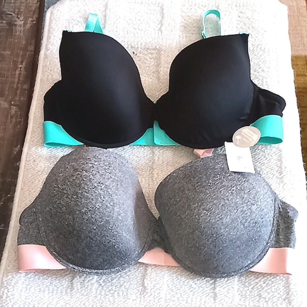 2 piece Bra Bundle Size 44D, one is NWT, one is Pre loved